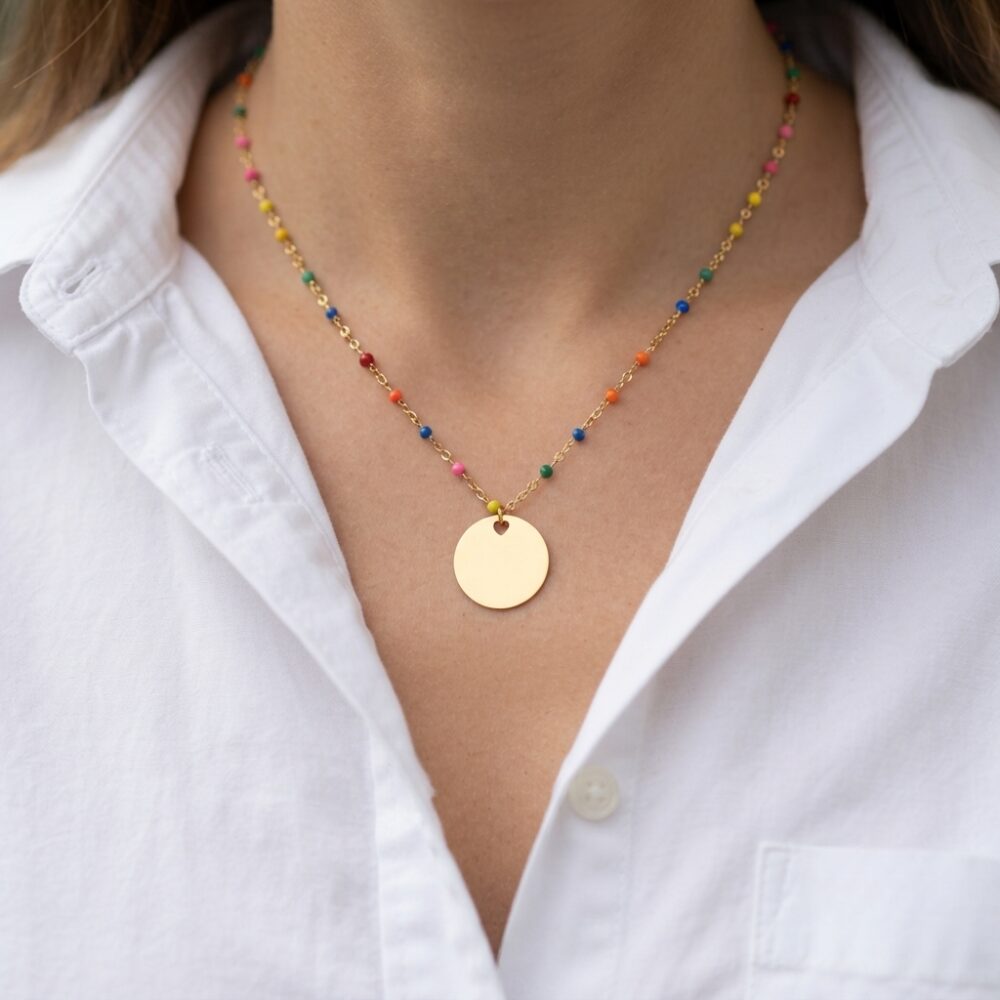 Collana Colors Personalizzabile con Incisione indossata