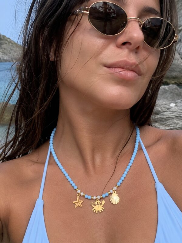 Foto indossata collana maree
